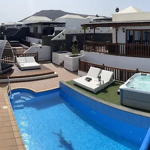 64, Vista Lobos, Private Heated Pool X Jacuzzi, Villa Playa Blanca (Lanzarote)
