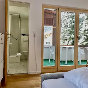 Apartmenthaus Am Tegernsee - Mit Kuechenzeile Und Mit Bus Erreichbar Apartment